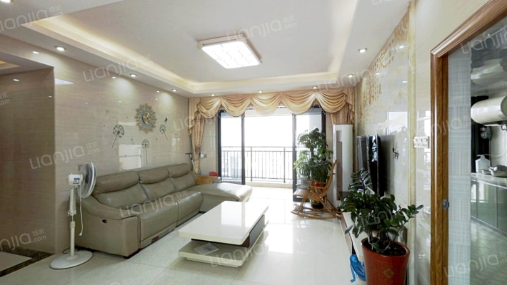 富湾国际二手房实景图