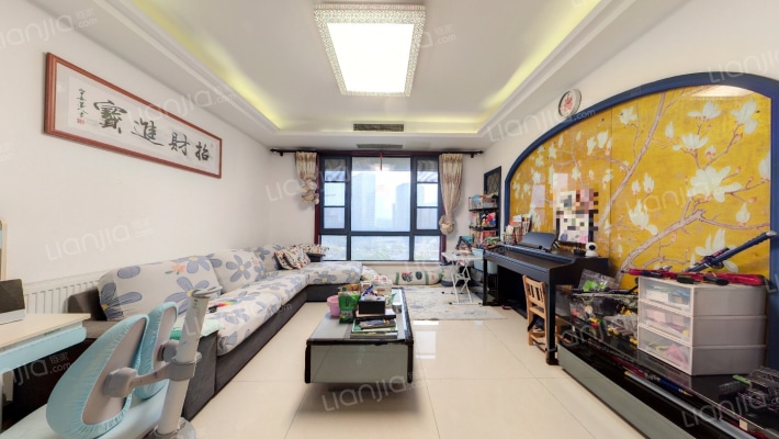 新未来花园泊爵二手房实景图