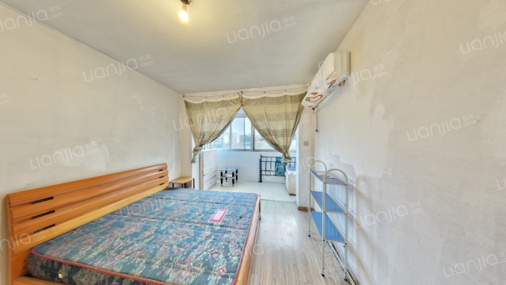 新天地花园二手房实景图