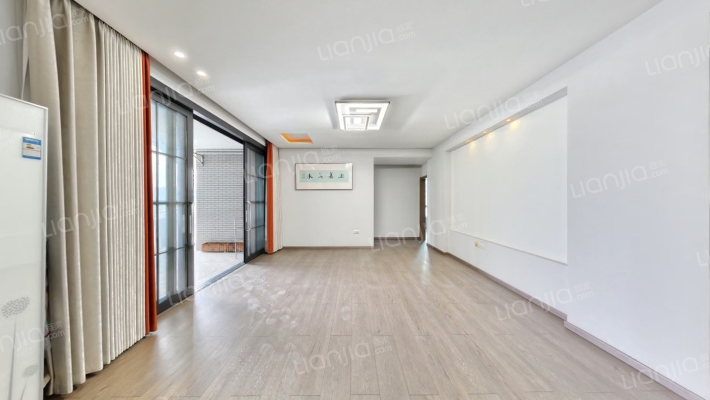 滨江怡苑二手房实景图