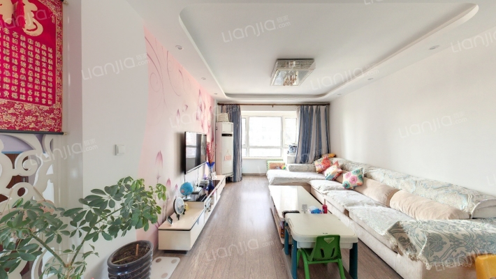 沿海鉴筑二期二手房实景图