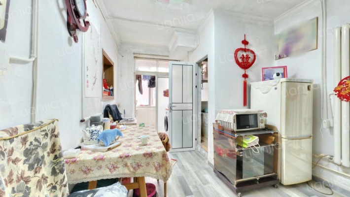 建国里二手房实景图