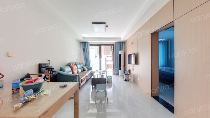 郑地新港华苑二手房实景图