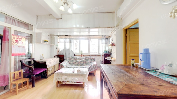 亚单角二手房实景图