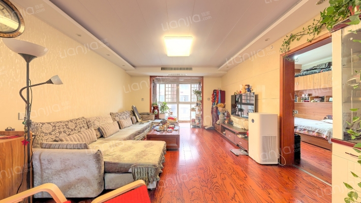 锦绣天下一期二手房实景图