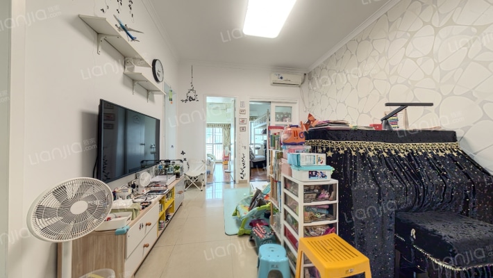 向南海德大厦二手房实景图