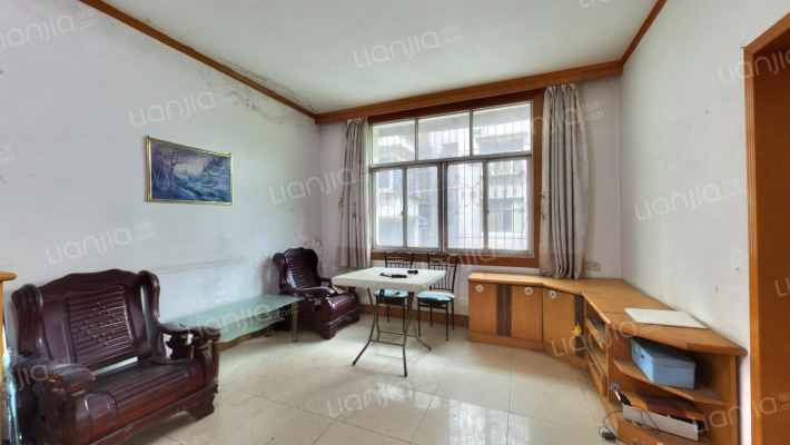 新湘村小区二手房实景图