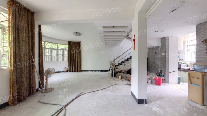 名人山庄二手房实景图