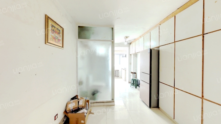 建大一小区二手房实景图