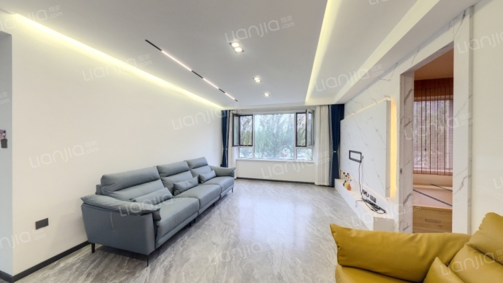 万盛珑玺B区二手房实景图