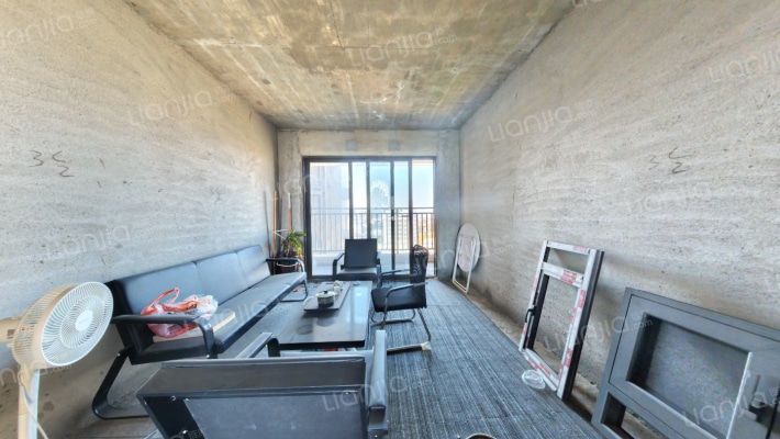 龙光·玖云台二手房实景图