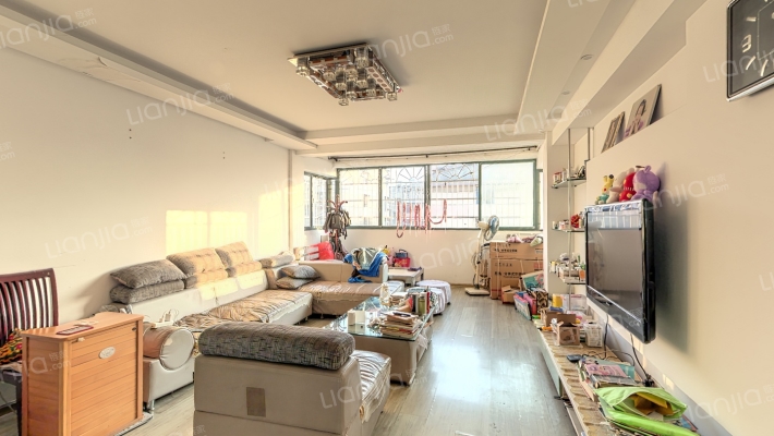 腊树苑二手房实景图