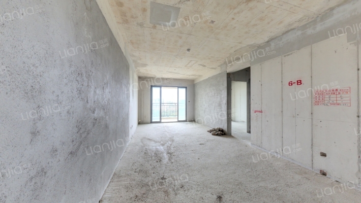 中路雅苑二手房实景图