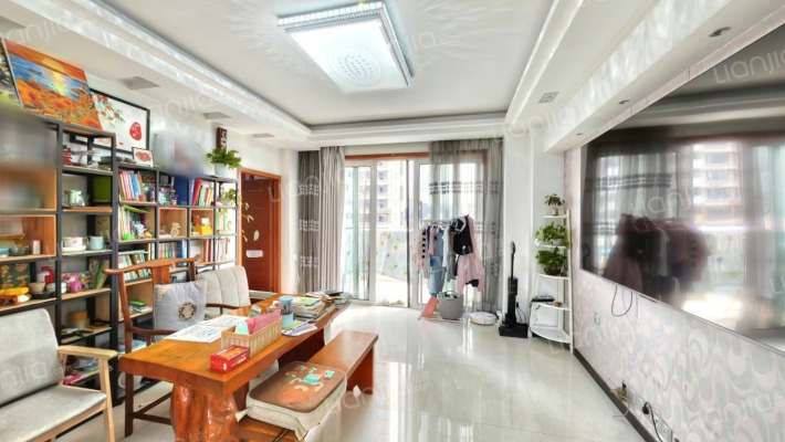 万达华府东区二手房实景图