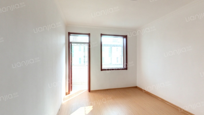 花园路182号二手房实景图