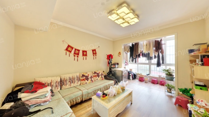 碧水芳庭小区二手房实景图