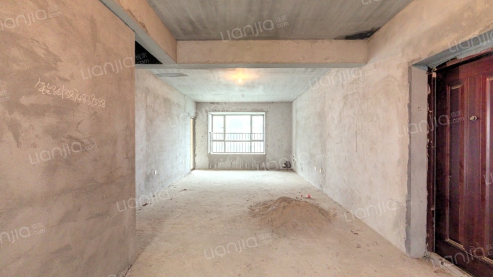 中航山水蓝天二手房实景图