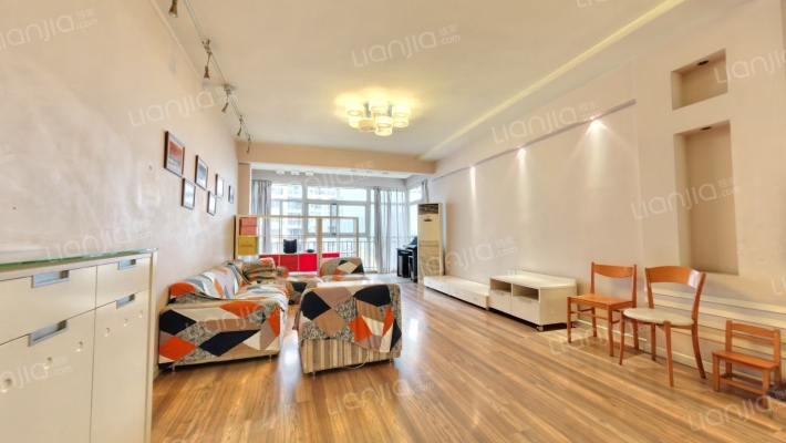 怡馨花园A区二手房实景图