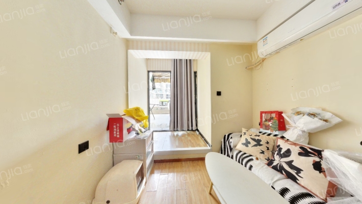 万科四季风景花园二手房实景图