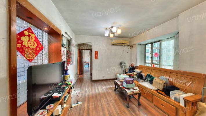 恒宝华庭二手房实景图