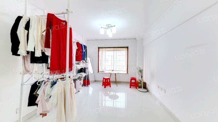 大鹏悦阳华庭二手房实景图