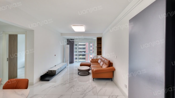 青特小镇E区二手房实景图