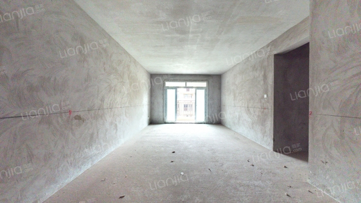 和威山千院二手房实景图