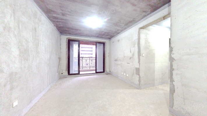 中交荣域C区二手房实景图