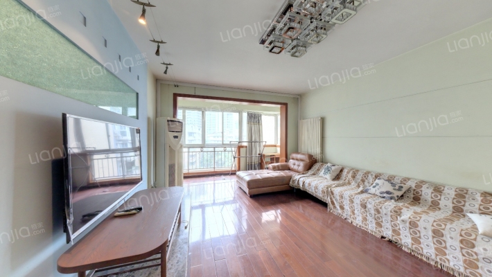 晓天芳苑二手房实景图