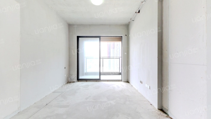 臻湾云庭二手房实景图