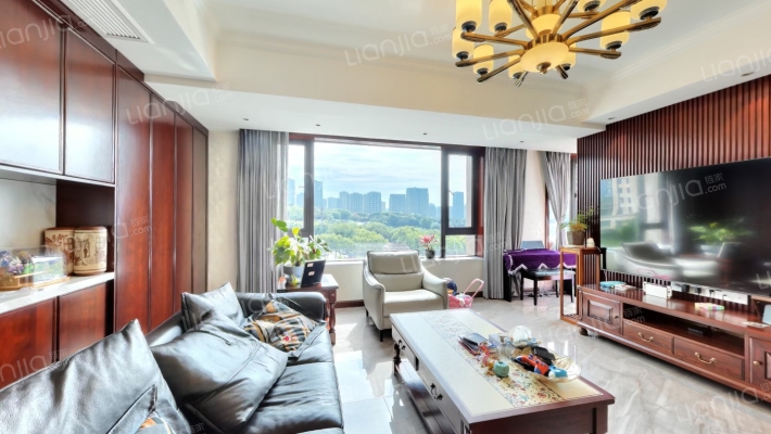 鲁能泰山7号一街区二手房实景图