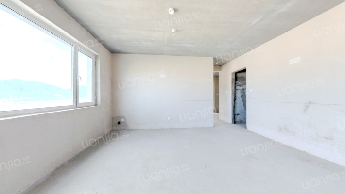 南山嘉园二手房实景图