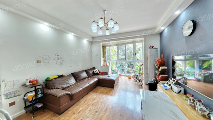 黄金海岸二手房实景图