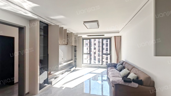 保利中央公园二手房实景图