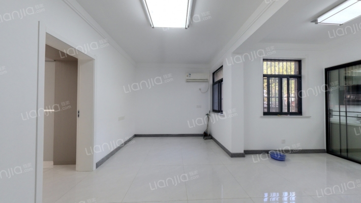 时花公寓二手房实景图