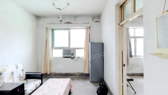 二师附小家属楼二手房实景图