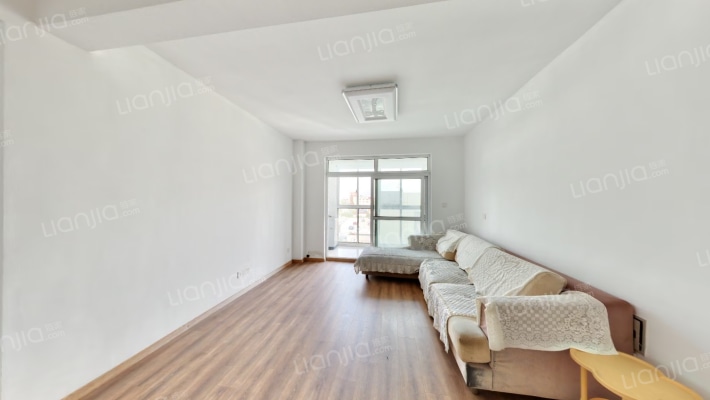 文庭佳苑二手房实景图