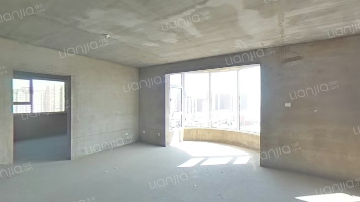 荣泰花苑二手房实景图