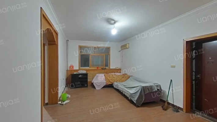 证券楼二手房实景图