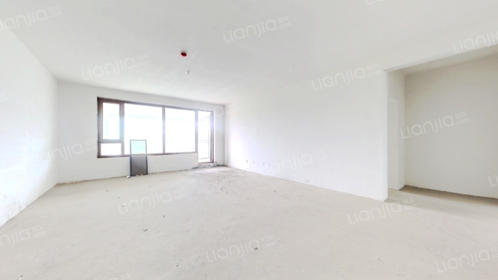 新都金城二手房实景图