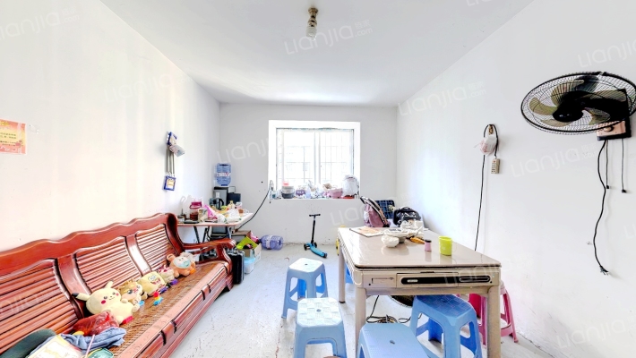 东山佳园二手房实景图