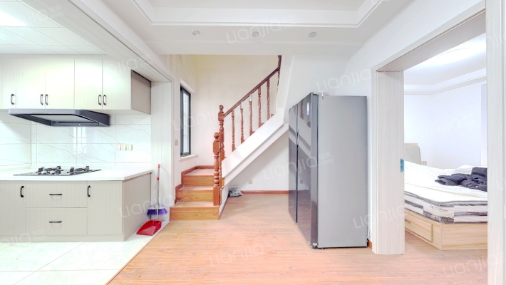 南石湖花园二手房实景图