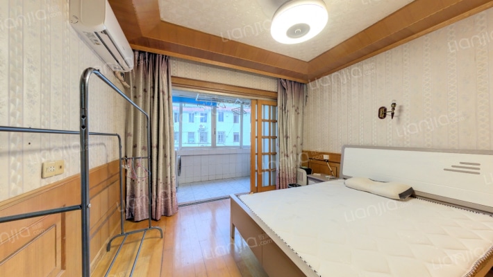 汇龙公寓二手房实景图