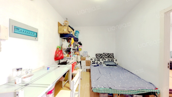 新鹿花苑三期二手房实景图