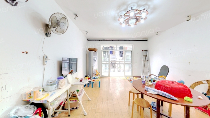 丽坡苑小区二手房实景图