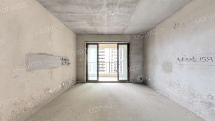 新城吾悦广场二手房实景图