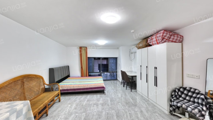 侨城广场二手房实景图