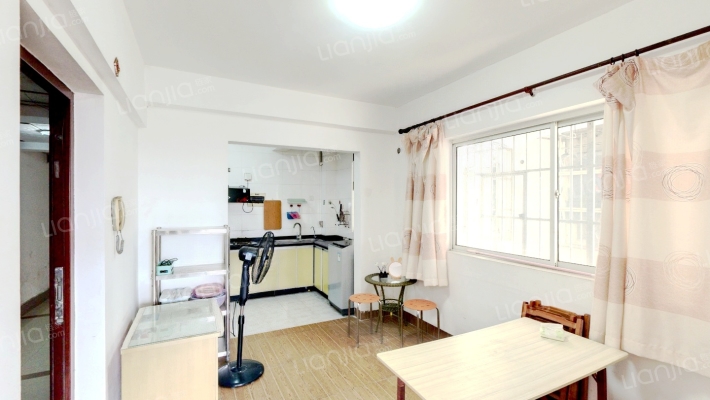 世贸商城二手房实景图