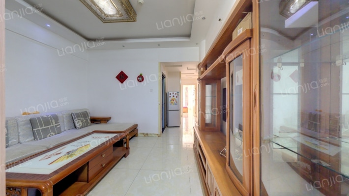 钻石广场全朝阳两居室，可贷款，房本满五 房子干净-客厅