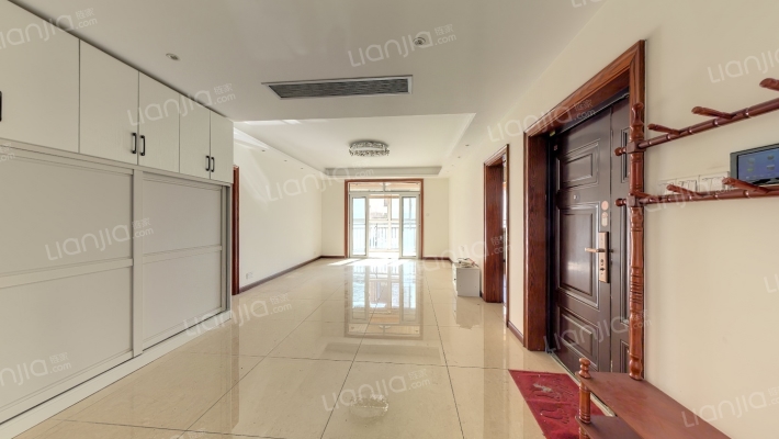 蓝柏湾二手房实景图